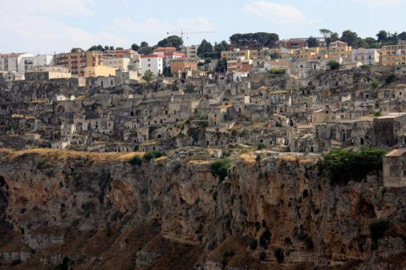 The oldest cave city in the world