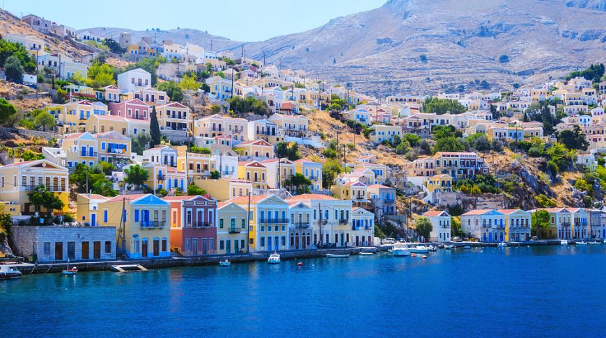 Must see: the most beautiful cities in Greece in the photo