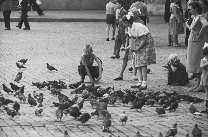 27 eloquent pictures of people's lives in the Soviet Union
