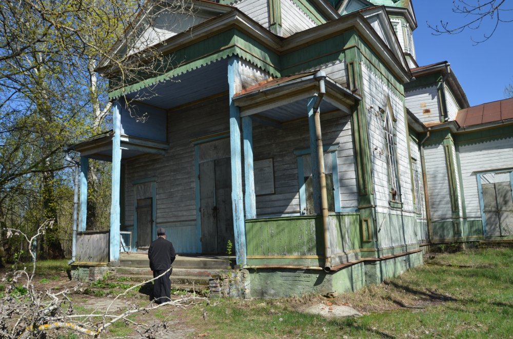 Чернобыль 30 лет спустя: снимки городов, застывших во времени