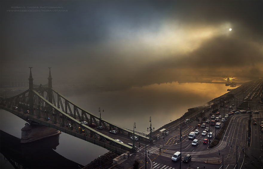 31 вражаючий знімок Будапешта, заради яких автор ризикував життям
