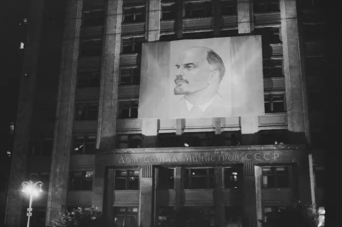 27 красноречивых снимков о жизни людей в Советском Союзе