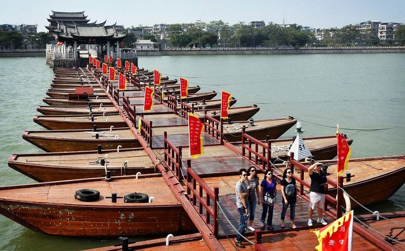 Ancient Floating Bridge of Guangzi