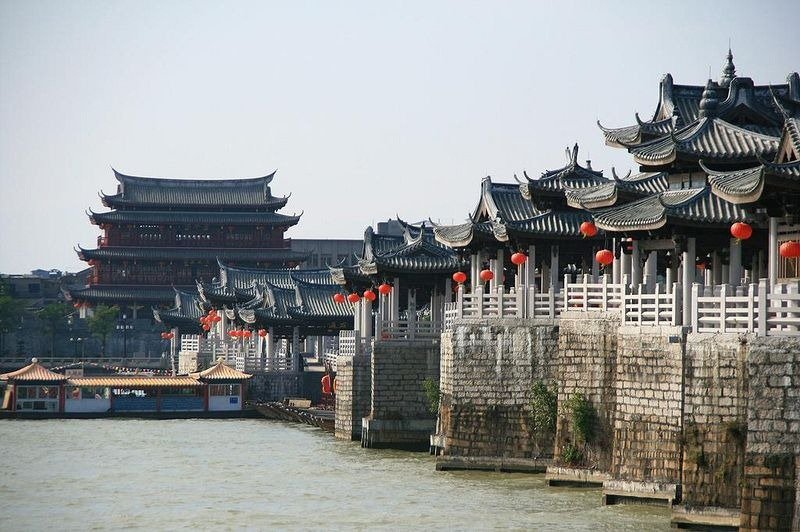 Стародавній плаваючий міст Гуанцзу