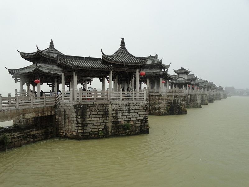Стародавній плаваючий міст Гуанцзу 