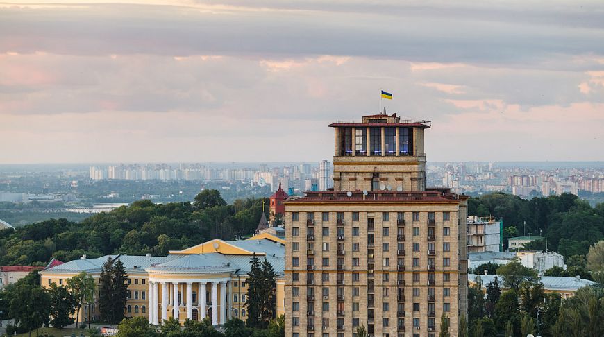 Коли прокидається місто: 20 кращих знімків світанку в Києві