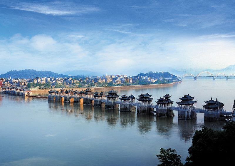 Ancient floating bridge of Guangzi