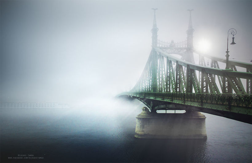 10 фантастичних кадрів прекрасного Будапешта, потопаючого в молочному тумані