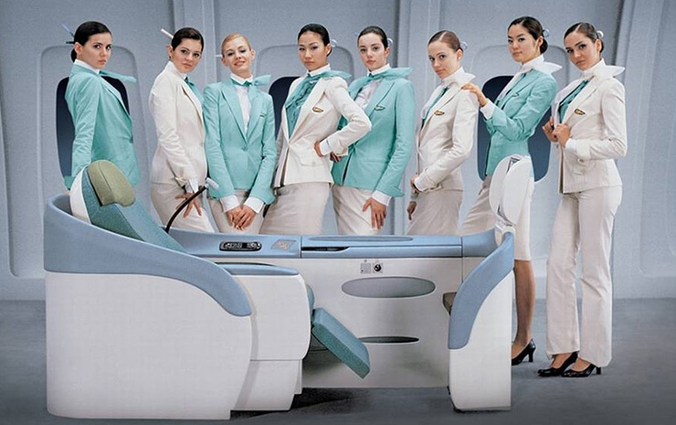This is how the stewardesses of the 12 best air companies of the world look and dress!