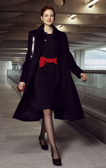 This is how the stewardesses of the 12 best air companies of the world look and dress! 