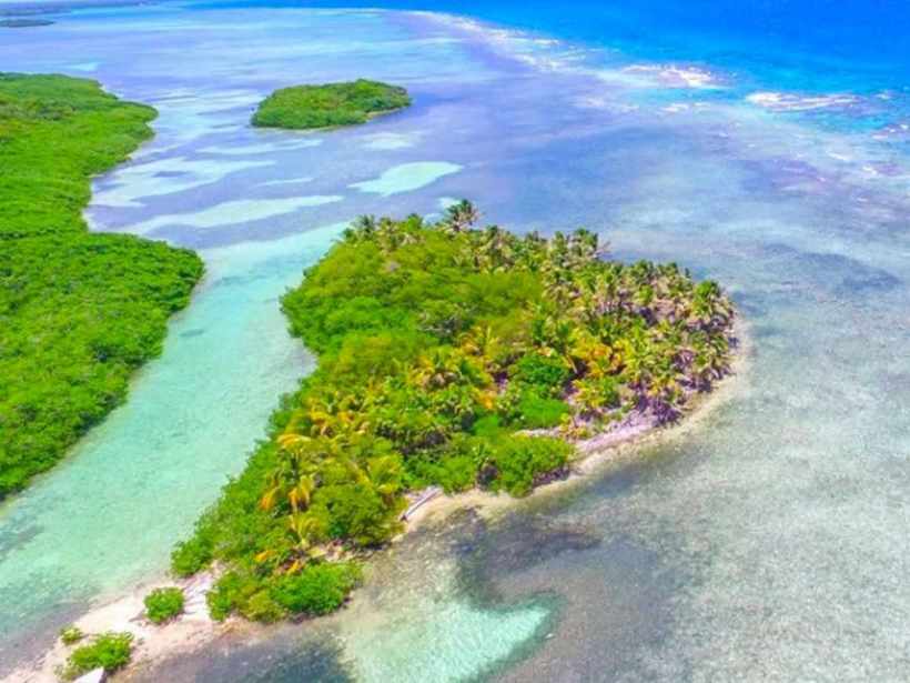 12 райских островов, которые можно купить прямо сейчас