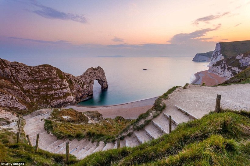 10 beautiful natural arches that can disappear from the face of the Earth