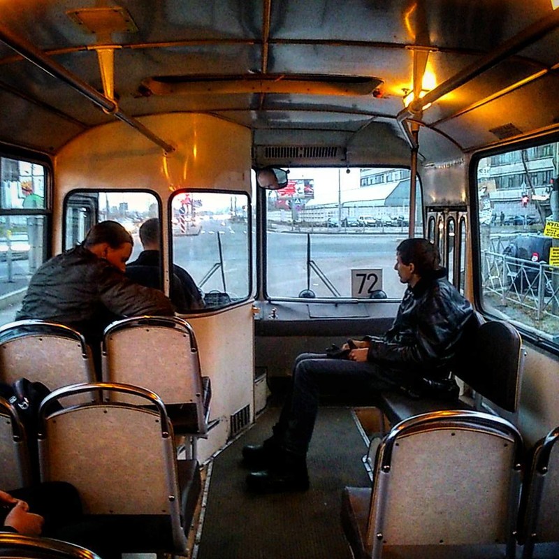 25 photos of buses straight from our childhood