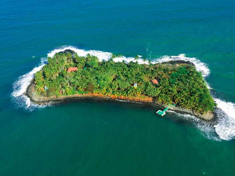 12 райських островів, які можна купити прямо зараз