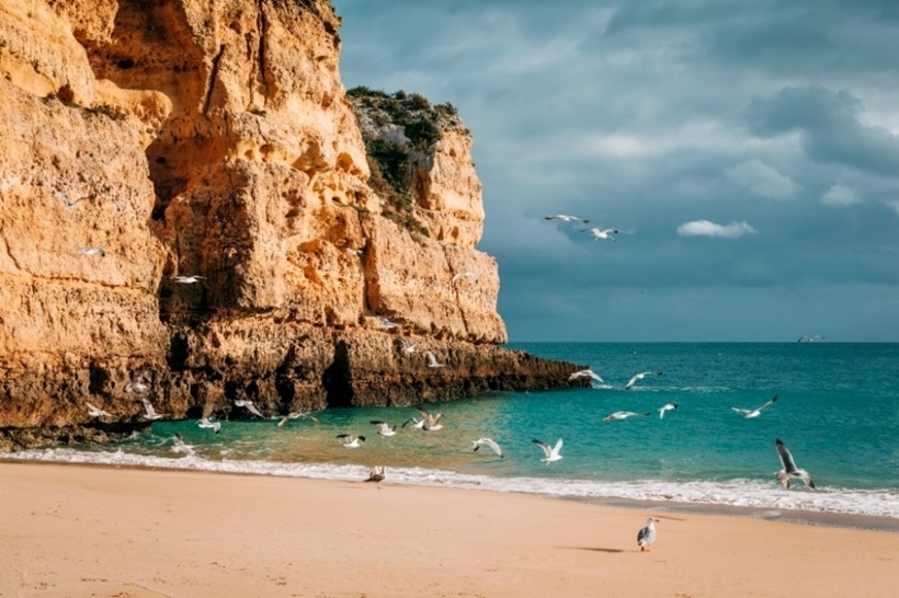 16 good reasons to stay away from Portugal