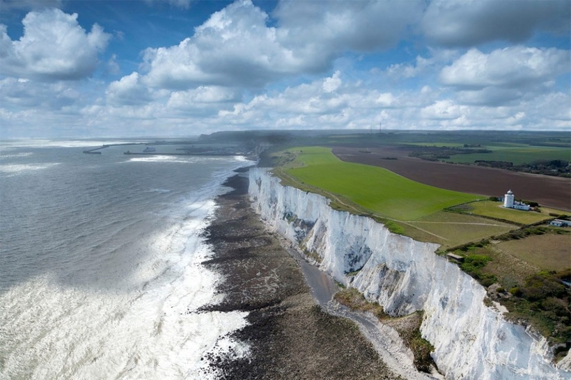 16 places on the planet, at the sight of which the head goes around in the literal sense of the word