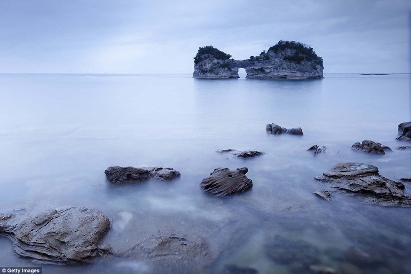 10 beautiful natural arches that can disappear from the face of the Earth