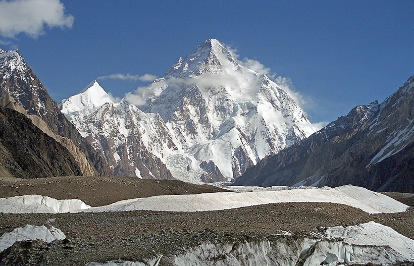 4 The most amazing mountain peaks of the world that are worth conquering