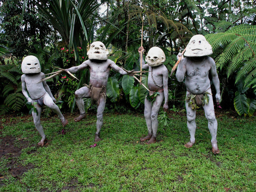 Найдивовижніше плем'я незайманого куточка землі -« грязьові люди » новій Гвінеї 