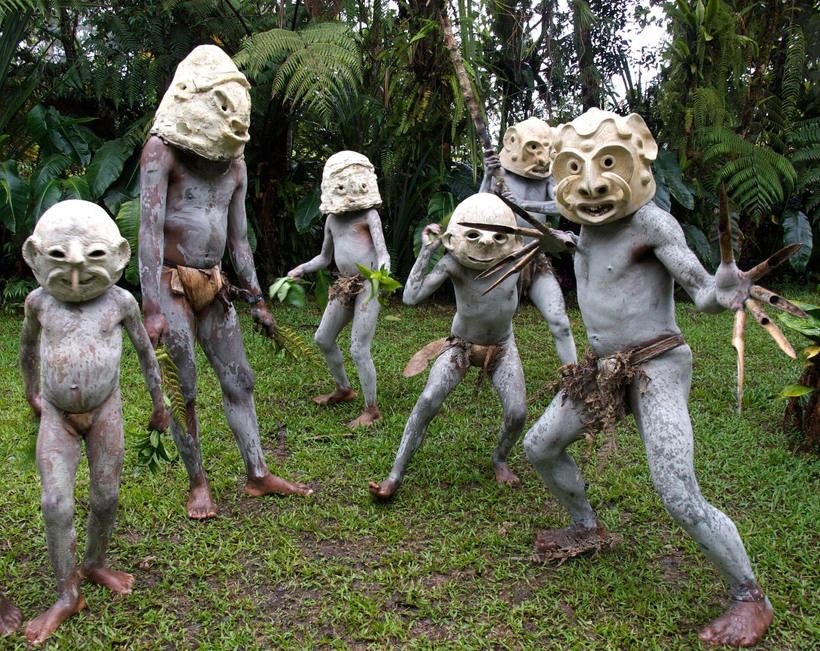 Самое необычное племя нетронутого уголка земли — «грязевые люди» Новой Гвинеи
