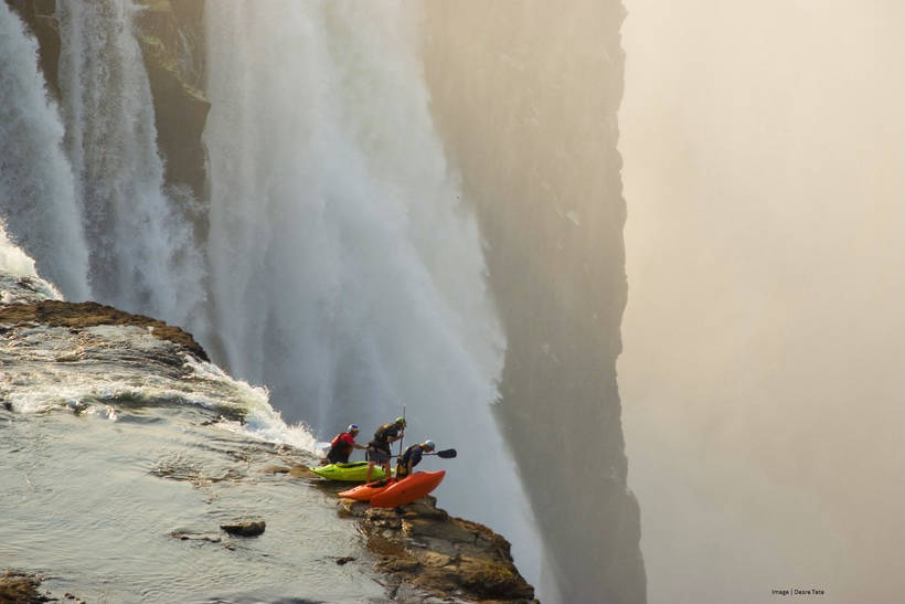 11 photos of the Devil's pool - one of the most frightful places on the planet