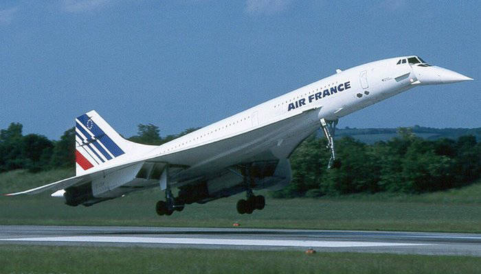 Passenger plane Concorde.