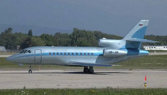 Пассажирский самолет Dassault Falcon 900 EX.