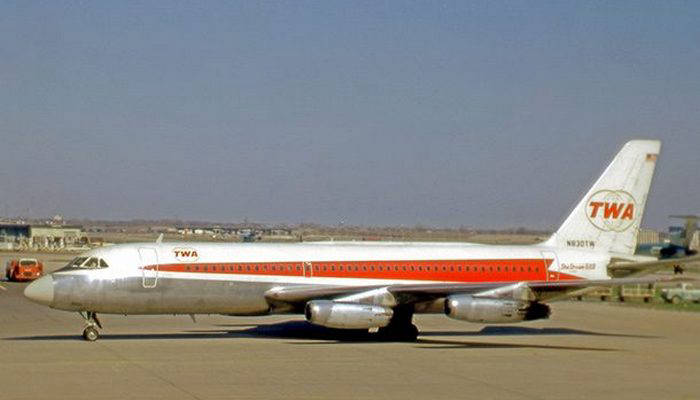 Passenger Airplane Convair 880.