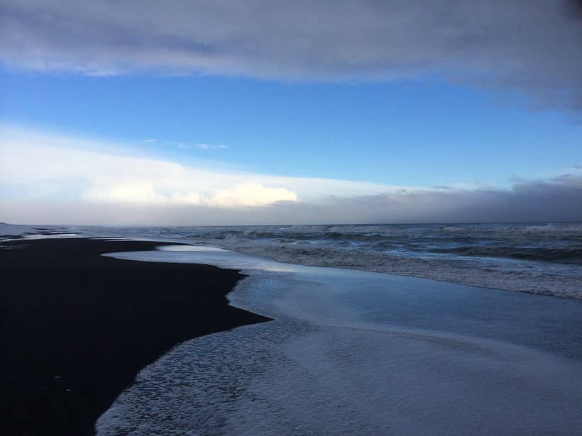 Seven of the most fantastic beaches of the planet with black sand