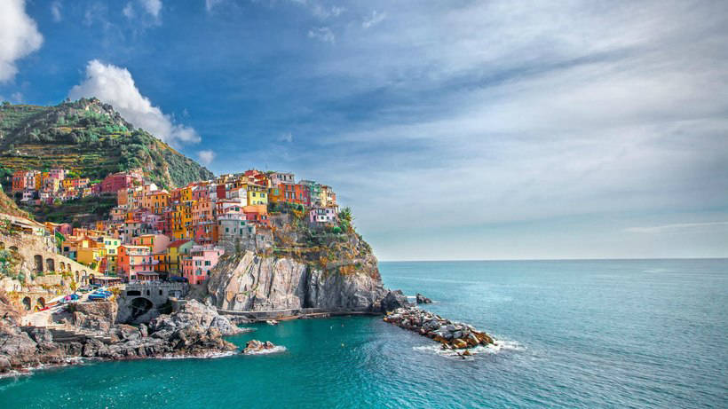 Seven beautiful towns, located on the edge of the cliff