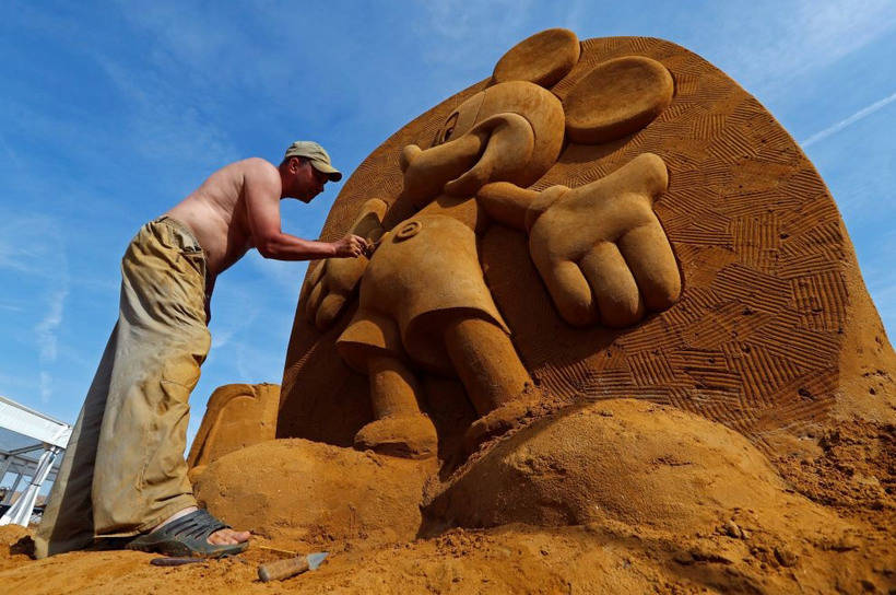 Крупнейший фестиваль песчаных скульптур потрясает своими невероятными творениями