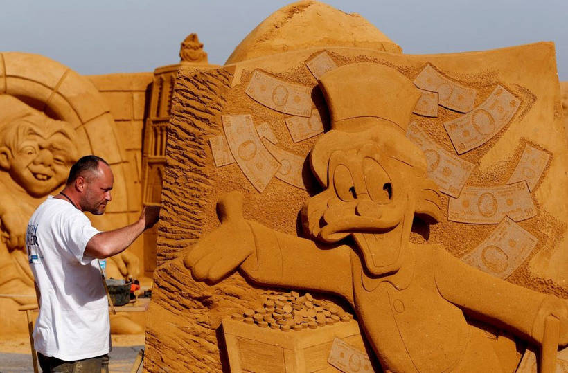 The largest festival of sand sculptures is amazing with its incredible creations 