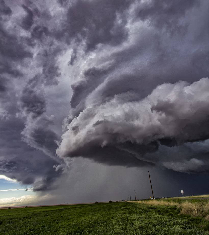 У люті: 21 найбільш вражаюче фото штормів, торнадо і блискавок 
