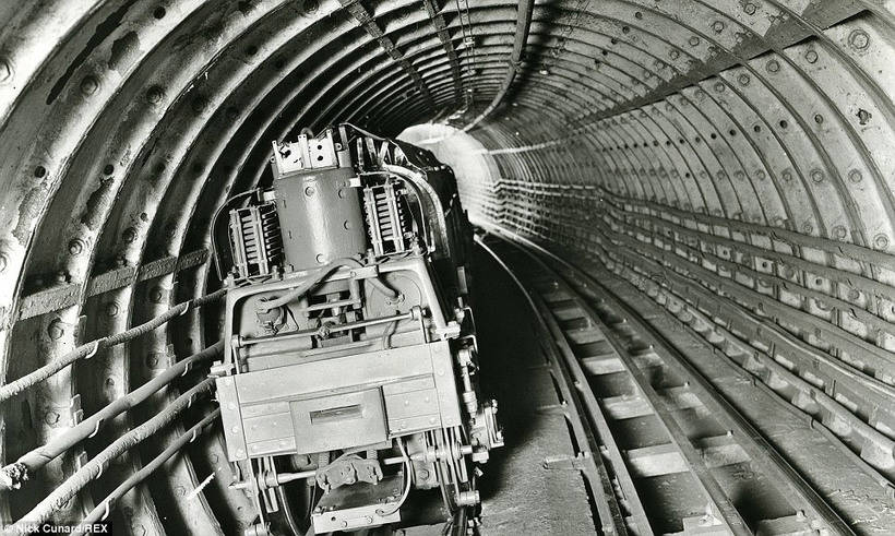 Стара підземна поштова залізниця Лондона