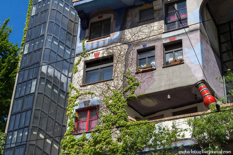 Dialogue with nature: the biomorphic Hundertwasser house in Vienna 