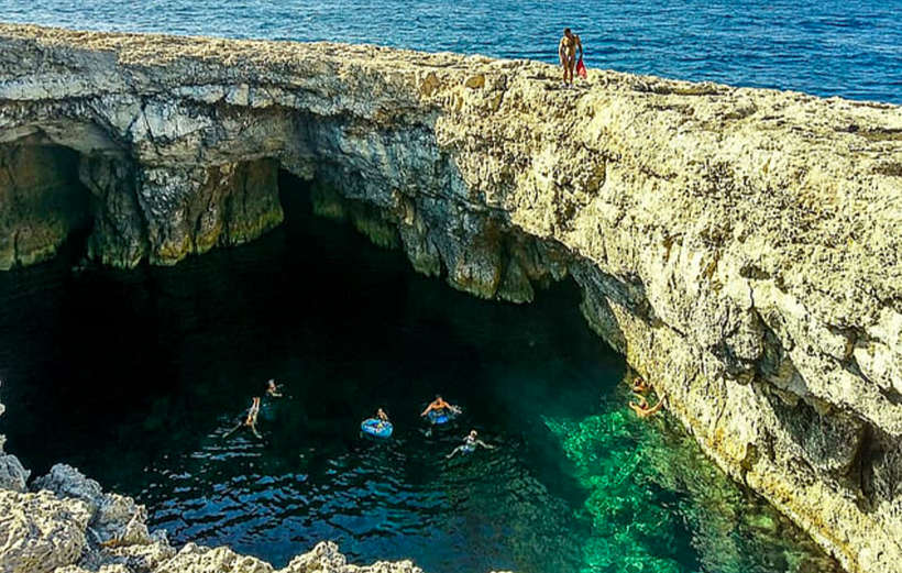 15 сюрреалистических мест для плавания, в которых нужно побывать любой ценой 