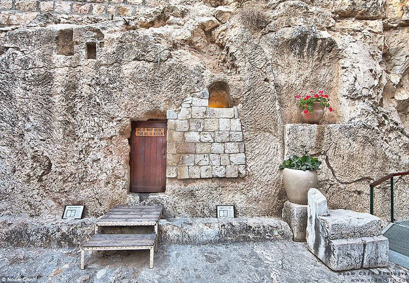 A hundred years ago: amazing photographs of Jerusalem then and now 