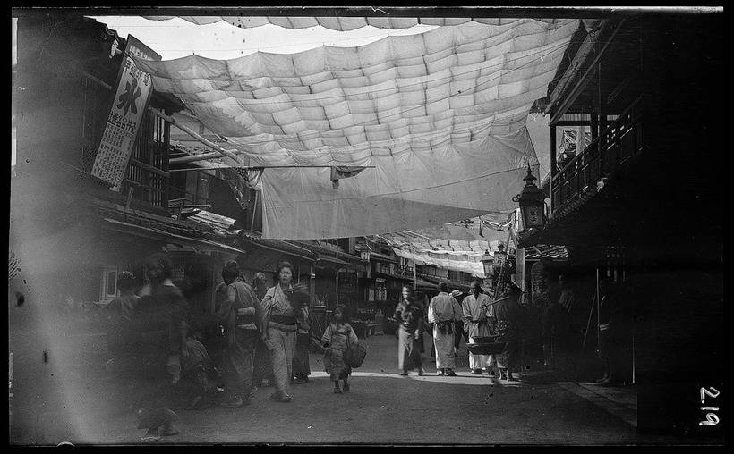 18 amazing 100-year-old photos about everyday life in Japan