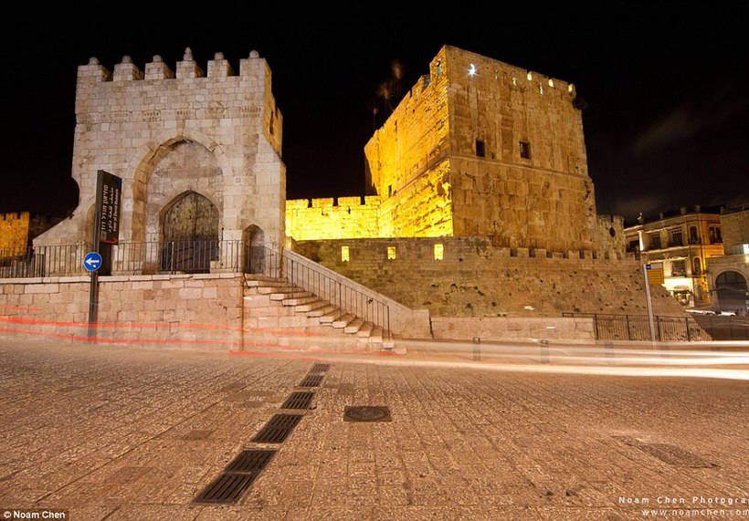 One Hundred Years Ago: Amazing Pictures of Jerusalem Then And Now 