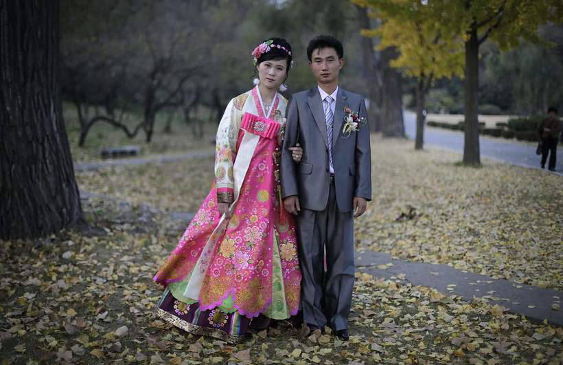 20 традиційних весільних нарядів з усього світу