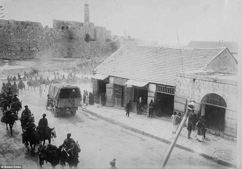 Сто років тому: дивовижні фотографії Єрусалиму тоді і зараз