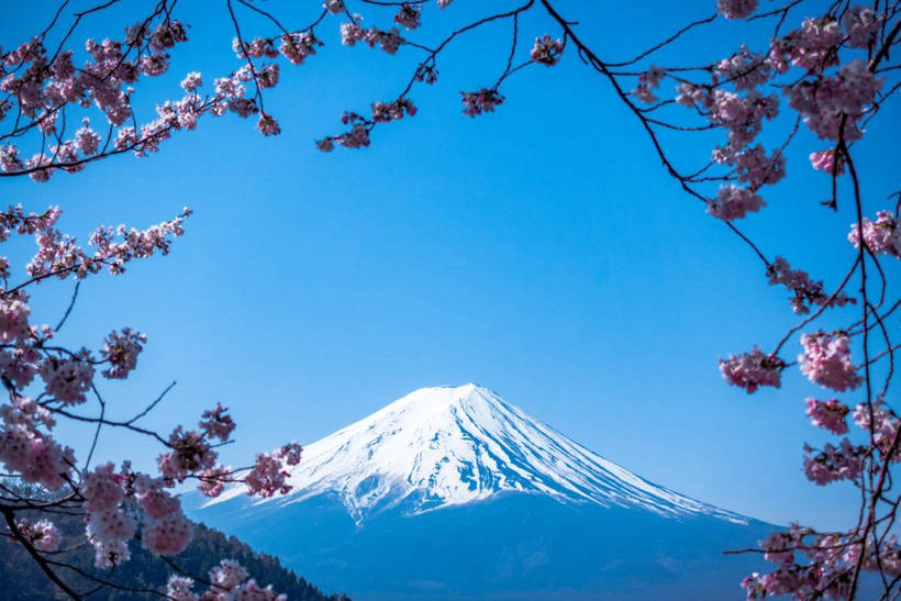 13 delightful peaks of the planet that do not give quietly sleeping climbers 