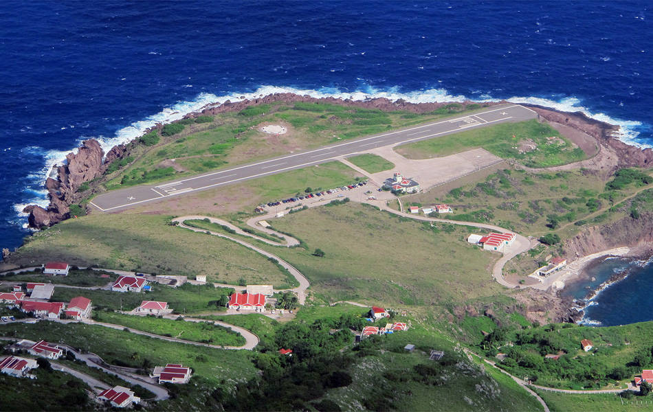 Аеропорт Хуанчо-Іраскуін, Антильські острови.