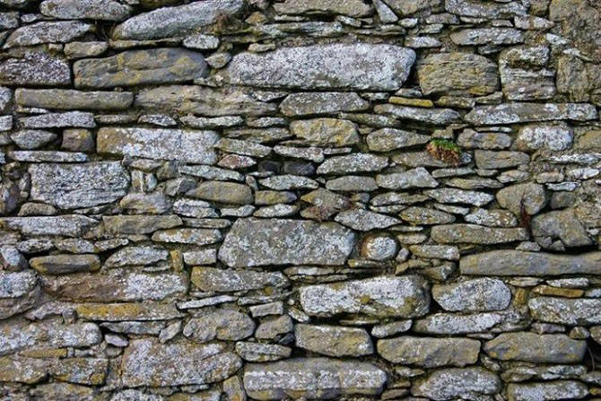 The stone walls in Ireland (15 photos)