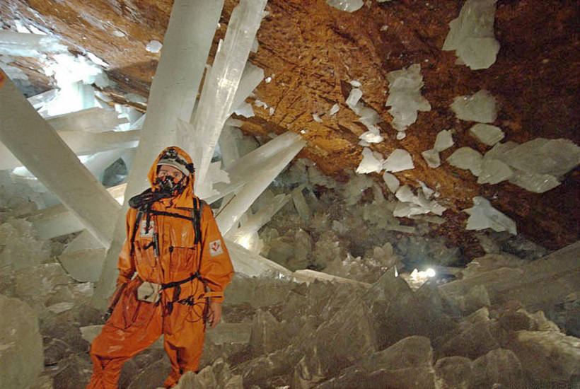 Пещера Найка: как образовались самые большие кристаллы в мире