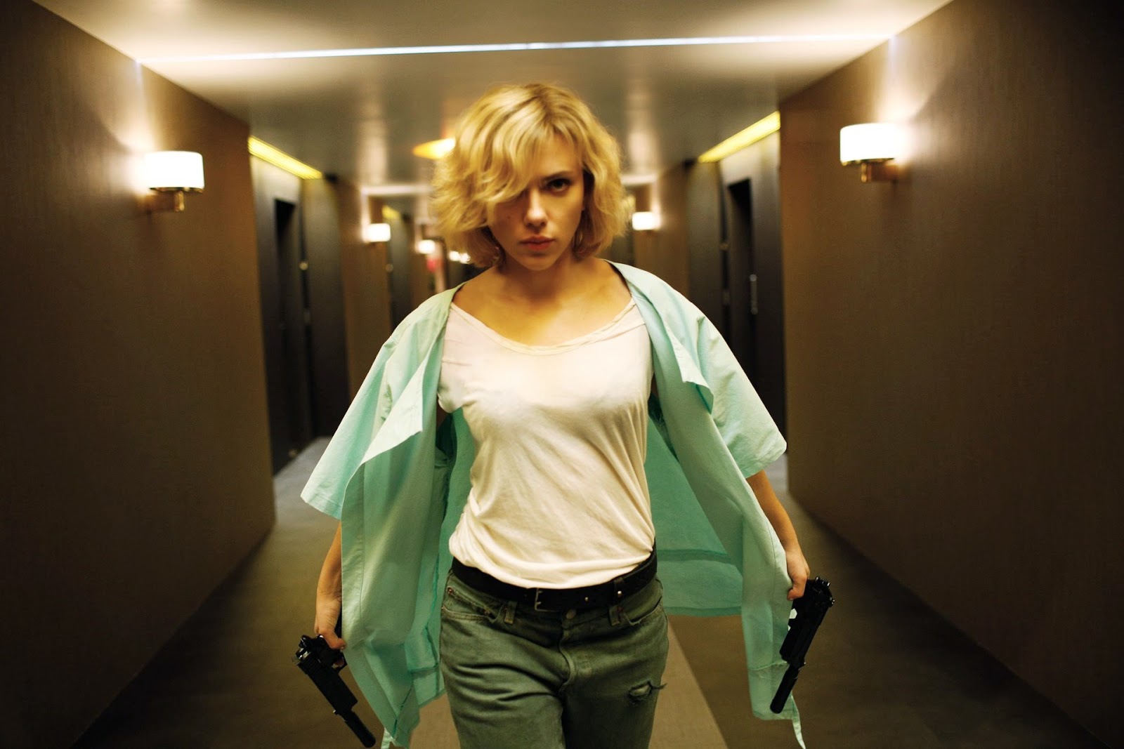 12 dynamic films by Luc Besson, which can not be torn off