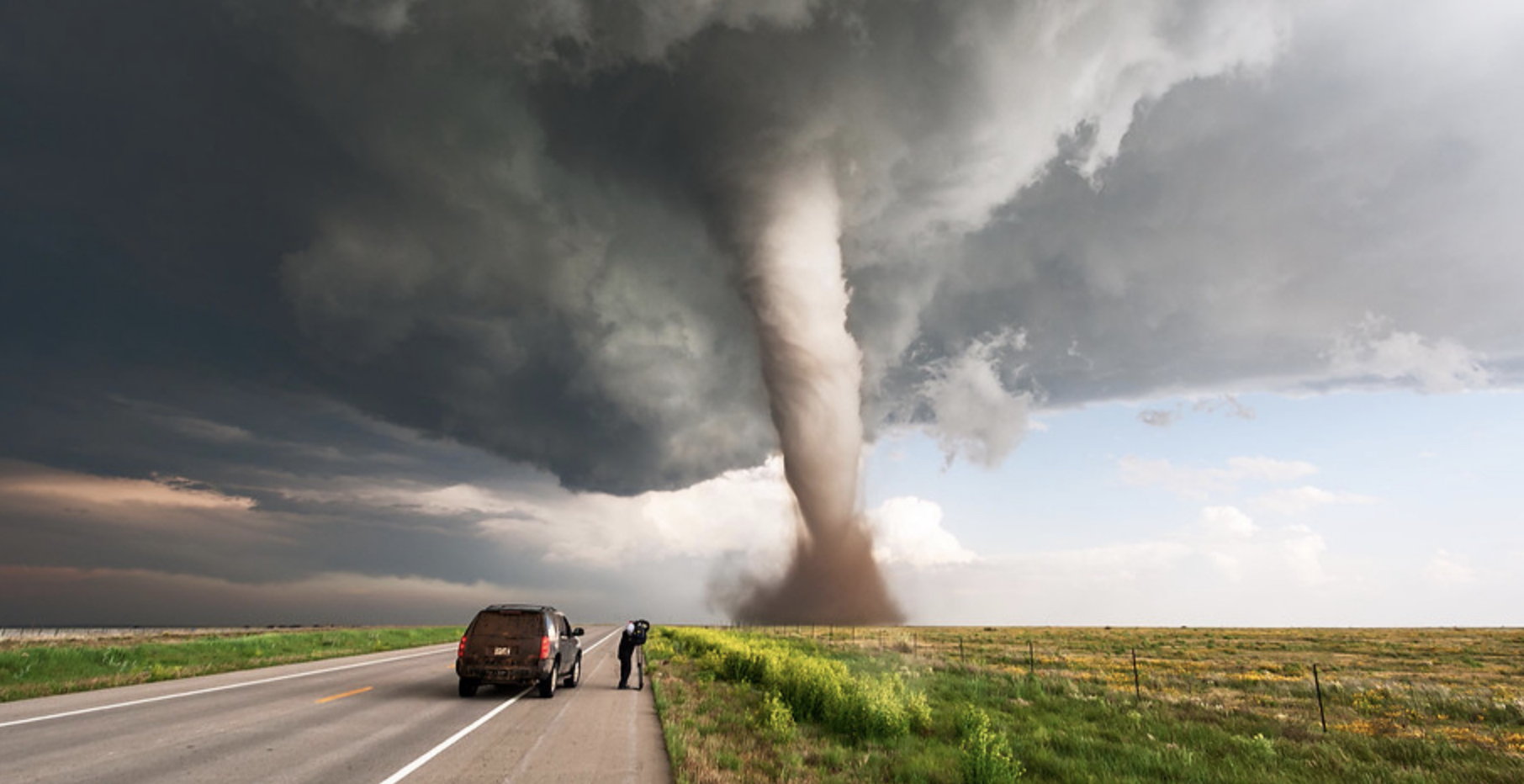 Brandon Goforth - master of extreme weather photography (33 photos)