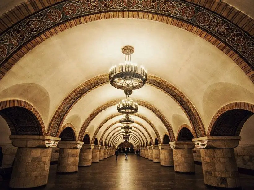 10 восхитительных станций метро, похожих на подземные музеи