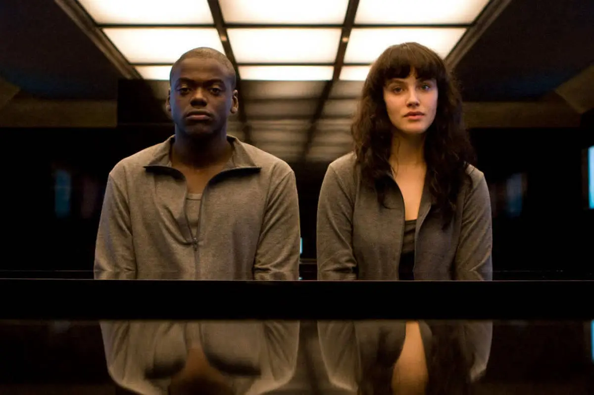 Chyornoe zerkalo Black Mirror