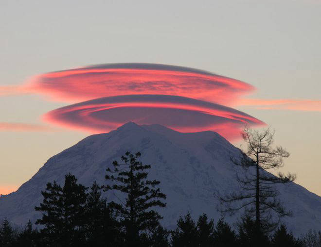 lenticular clouds